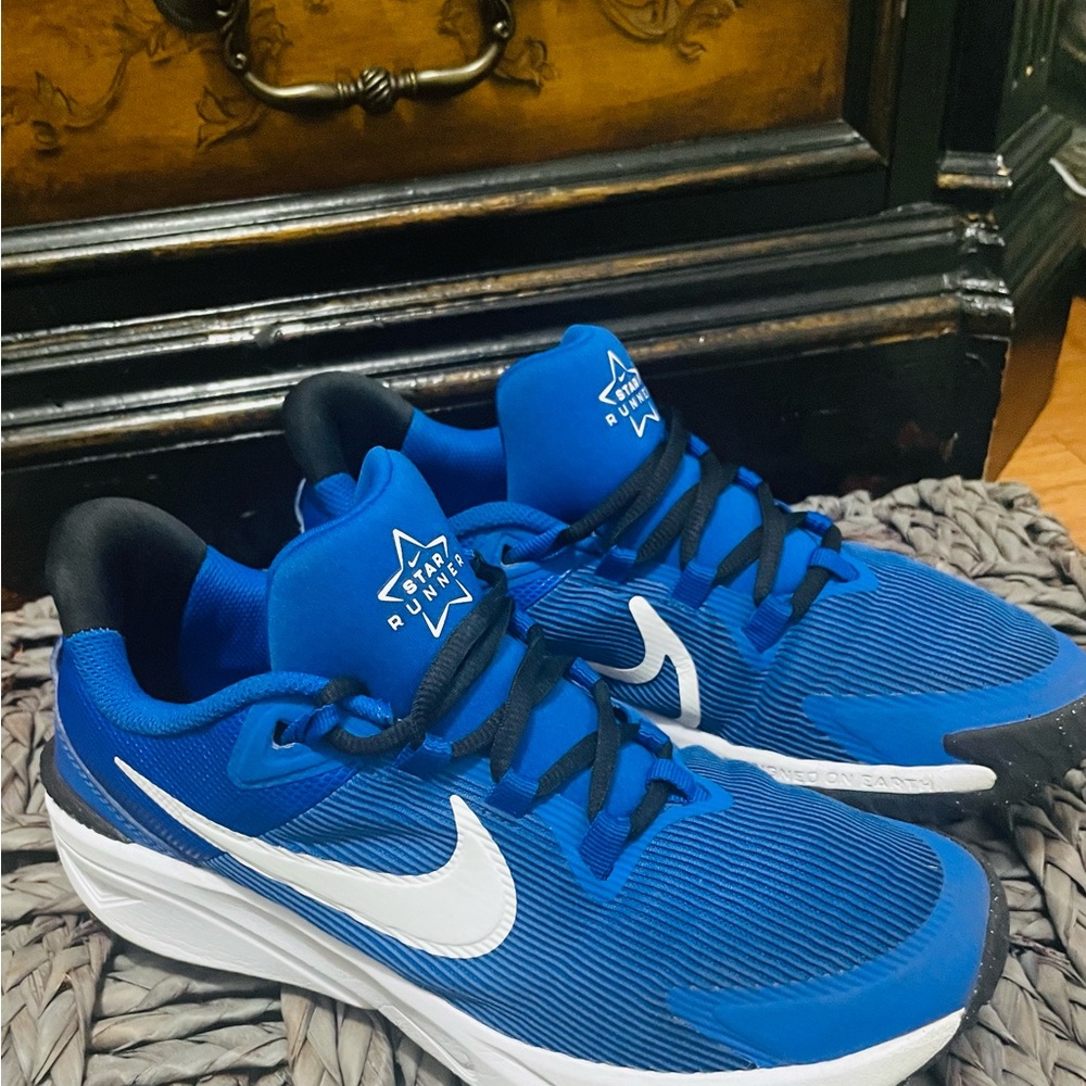 Boys Nike Sneakers